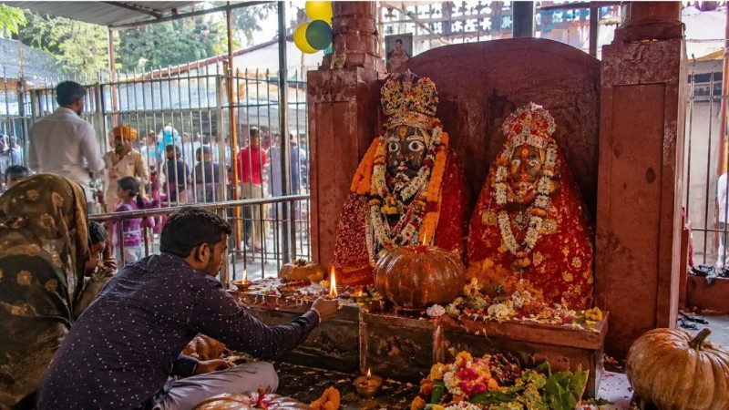 यहां रावण नहीं, उसके बेटे मेघनाद बाबा के आगे झुकाते हैं सिर श्रद्धालु